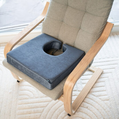 BIMA Sittepute med hull lett, 45x45x7,5cm - Bilde 2