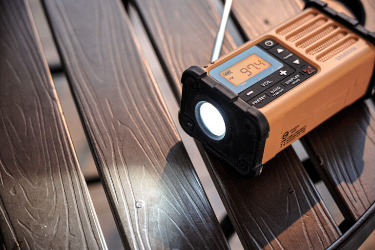 Hvilken nødradio er best? En guide til riktig valg i 2026