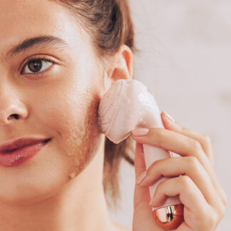 Flawless Cleanse Ansiktsrenser og massasje